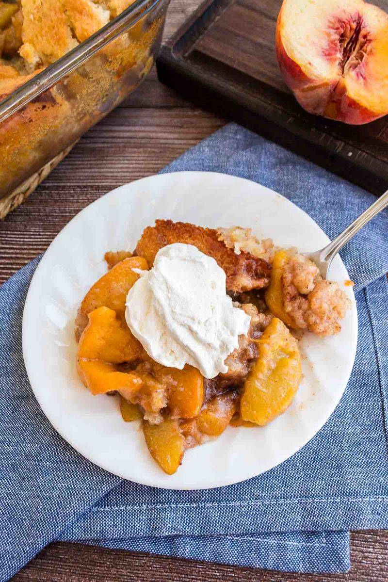 If You've Tried These Dishes, You've Definitely Lived In Georgia - Decor Hint Peach Cobbler