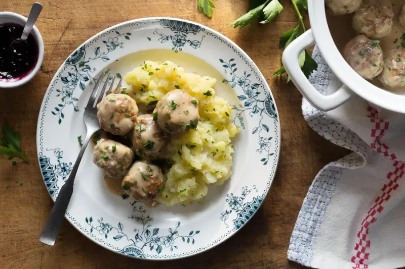 15 Minnesota Country Recipes Made With Love And Simple Ingredients - Decor Hint Swedish Meatballs With Lingonberry Sauce