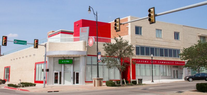 Why Oklahoma City's Central District Is A Hotspot For Young Professionals - Decor Hint The Appeal Of Urban Proximity With Suburban Peace