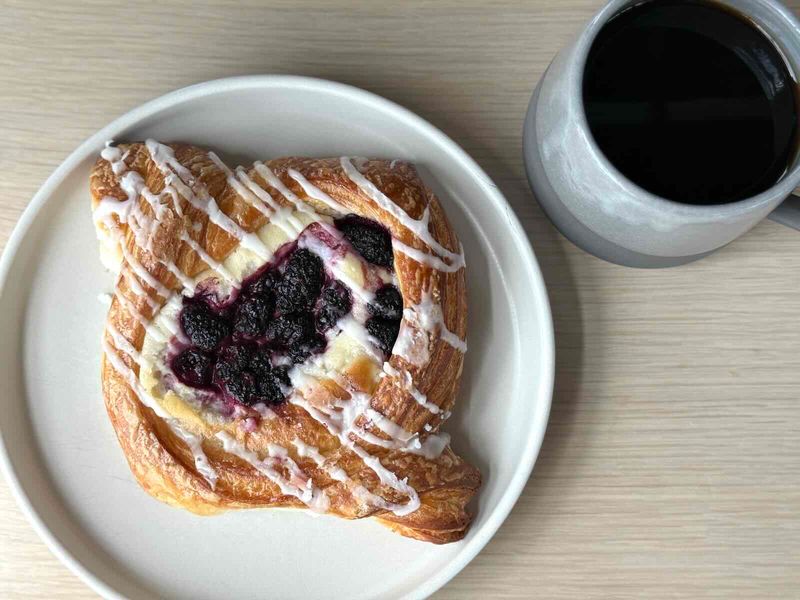 In Casera Cafe & Bakery In Milwaukee, Wisconsin, The Cozy Ambiance Meets Incredible Flavor - Decor Hint Signature Dishes And Must-Try Pastries