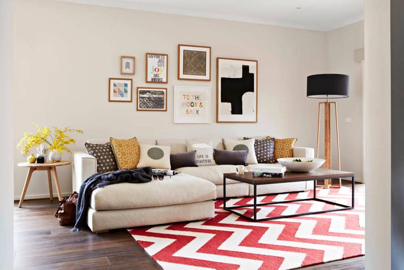 California Designers Say These 2010s Living Room Trends Need To Go - Decor Hint Geometric Rugs