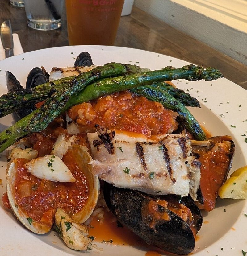 Maryland Restaurants Where Stuffed Shrimp Steals The Show - Decor Hint Boatyard Bar & Grill