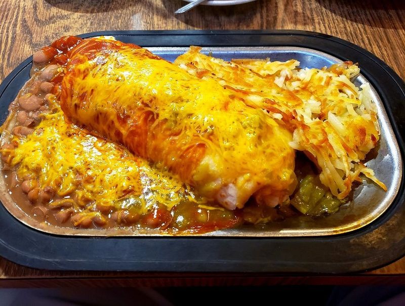 18 New Mexico Mexican Restaurants Known For Unforgettable Salsa - Decor Hint Mac's La Sierra - Albuquerque
