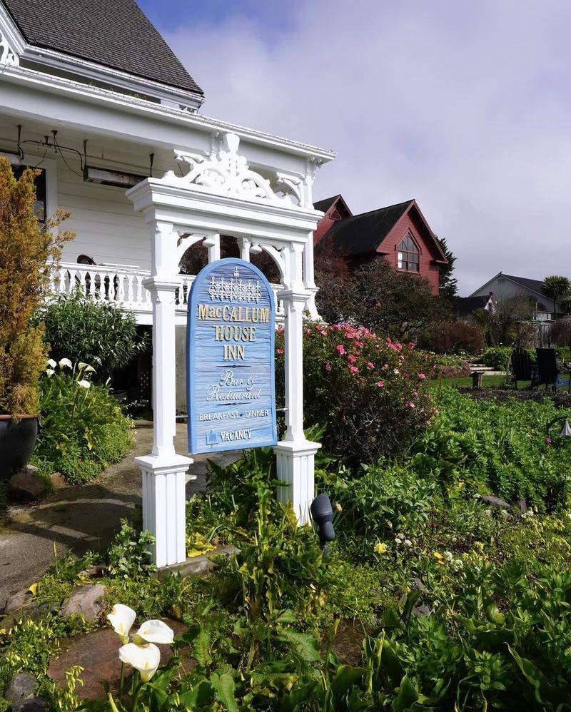 Cozy California Inns That Capture Perfect Cottagecore Vibes - Decor Hint The White Barn Inn