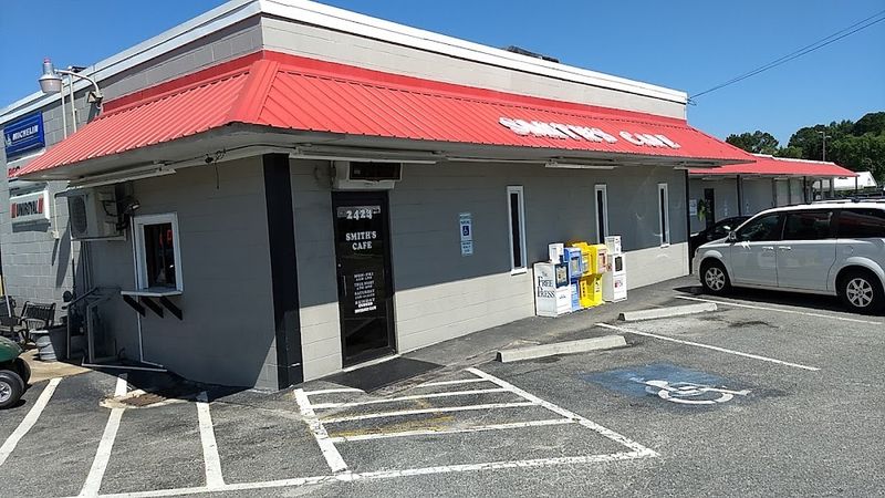 This Iconic North Carolina Diner Serves A Breakfast You’ll Never Forget - Decor Hint Local Favorite