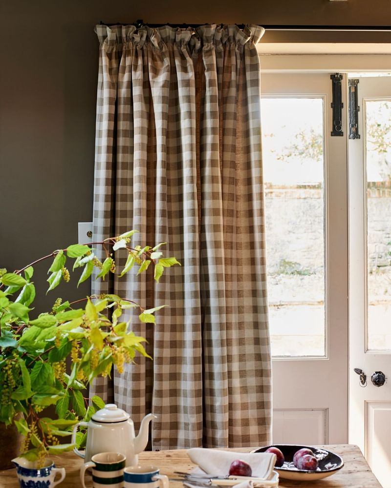 Gingham Checks For Classic Country Comfort