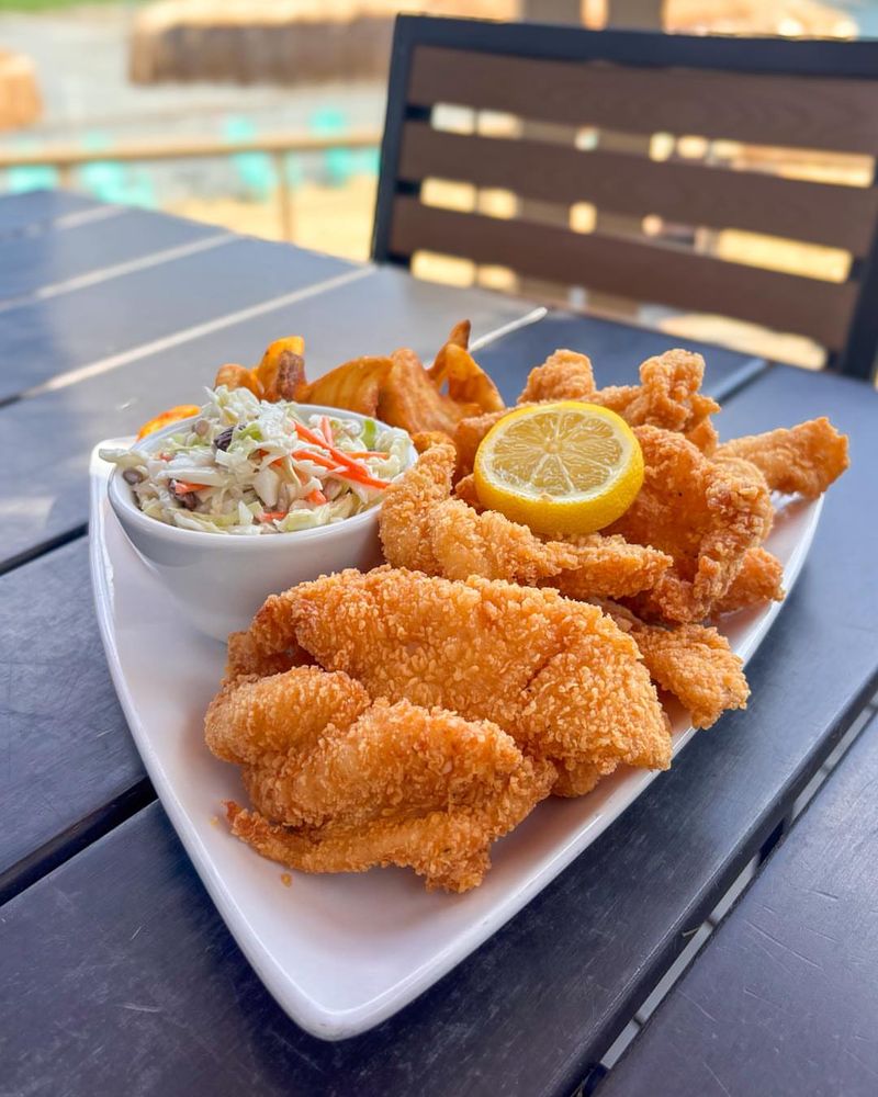 Georgia's Lakeside Fish Fry Destinations Worth Planning A Trip For - Decor Hint Fish Tales Lakeside Grille, Flowery Branch