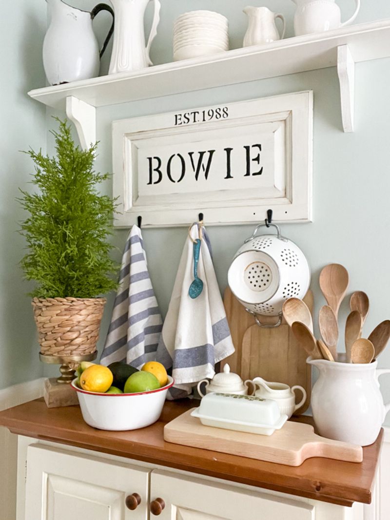 Massachusetts Finds That Are Worth More Than You Think - Decor Hint Enamelware Kitchen Sets