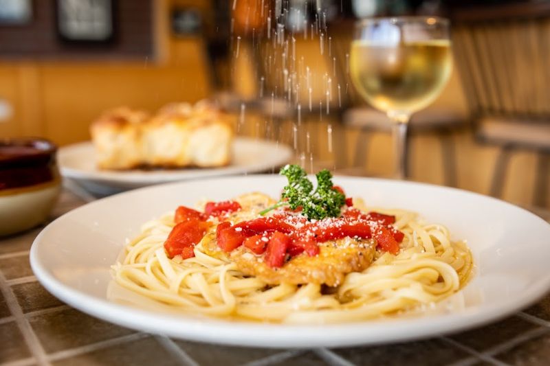 15 Hidden Gem Italian Spots In Florida That Thrive Without Ever Running An Ad - Decor Hint Vinny's Corner - Jacksonville