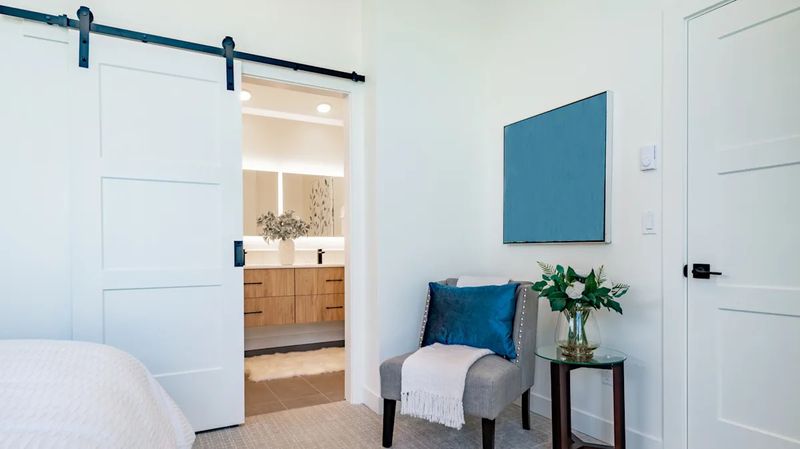 16 Hot 2025 Renovation Trends In New York You'll Wish You Skipped - Decor Hint Barn Doors for Bathrooms