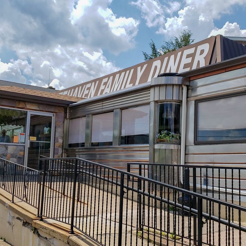 Classic Pennsylvania Diners Tucked Away In Small Towns - Decor Hint White Haven Family Diner, White Haven