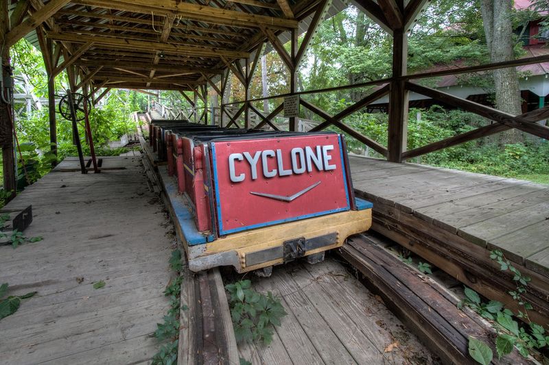 Hidden Deep In Pennsylvania Lies A Forgotten Amusement Park Frozen In Time - Decor Hint Rides That Once Defined Summers