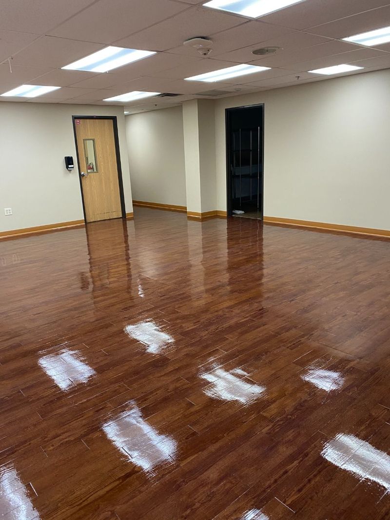 Laminate Flooring With Obvious Fake Wood Patterns