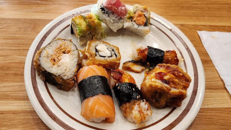 12 California All-You-Can-Eat Buffets That Are Totally Worth The Trip - Decor Hint Paradise Buffet - Buena Park