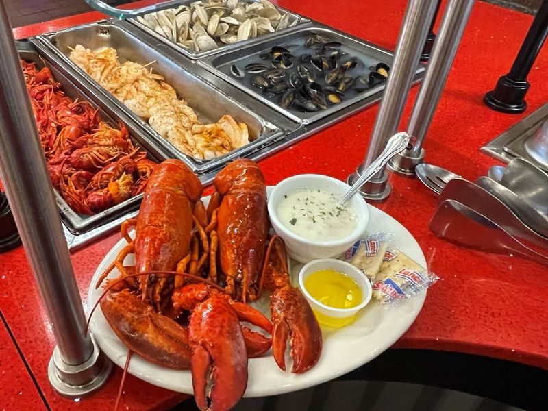 15 Florida All-You-Can-Eat Buffets That Locals Love Most - Decor Hint Boston Lobster Feast - Kissimmee and Orlando