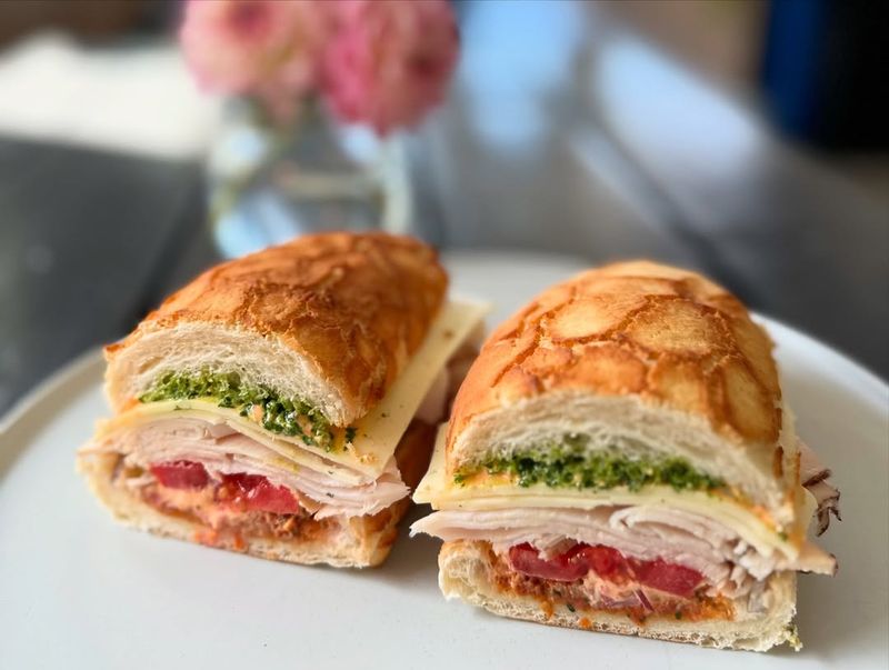 Locals Love These California Sandwich Shops You’ll Never See In Ads - Decor Hint The Local, Petaluma