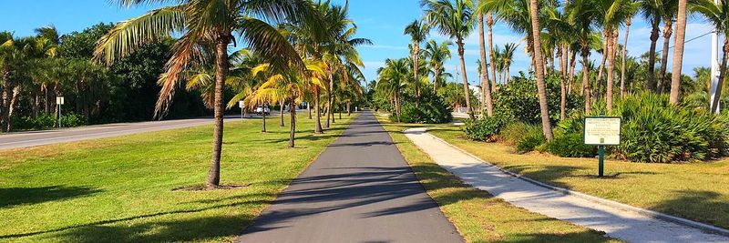 The Small Georgia Beach Town Where Golf Carts Rule The Roads - Decor Hint Special Golf Cart Lanes Everywhere