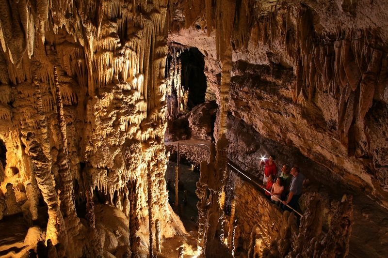 Natural Bridge Caverns