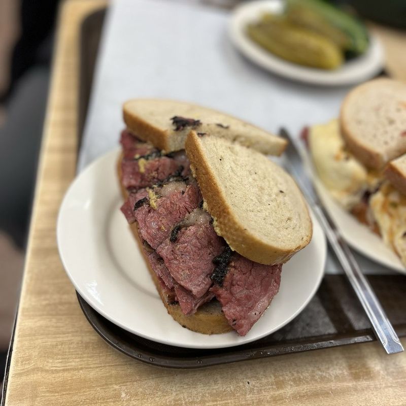 Russ & Daughters Cafe
