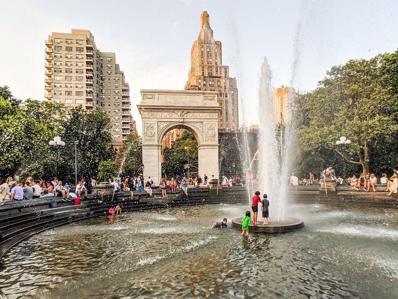 Avoid Peak Hours For Museums And Attractions