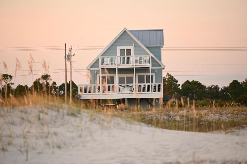 Breezy And Beautiful: Lowcountry Coastal Cottages