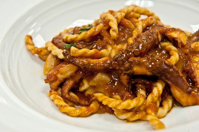 13 New York Seafood Restaurants Locals Love More Than The Tourists Do - Decor Hint Marea