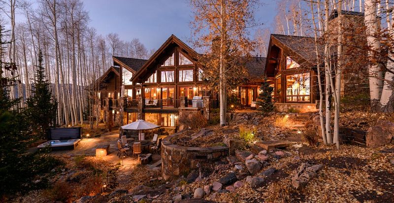 Aspen Hollow Hideaway