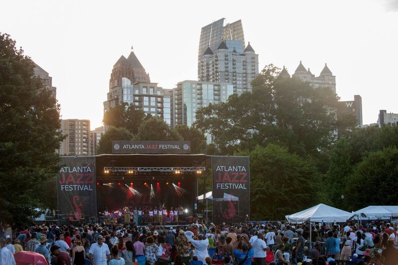 Atlanta Festivals That Prove Fall Is The Best Time To Be Outside - Decor Hint Atlanta Jazz Festival Fall Concert Series