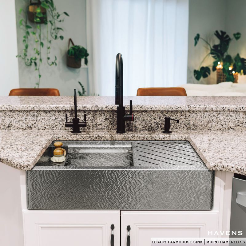 10 Kitchen Trends New Jersey Homeowners Are Moving Away From In 2025 - Decor Hint Farmhouse Sinks