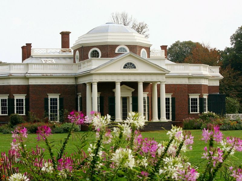 DC Day Trips That'll Make You Fall In Love With The Mid-Atlantic All Over Again - Decor Hint Charlottesville, Virginia