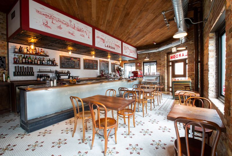 Minimalism Is Over In Illinois Restaurants And The Nostalgic Tavern Era Has Begun - Decor Hint Illinois Field Guide