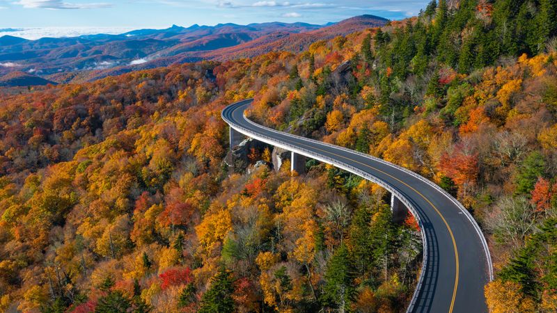Ditch The Hotel - Take Your RV To The Most Stunning National Parks In California And Beyond - Decor Hint Blue Ridge Parkway, Virginia & North Carolina