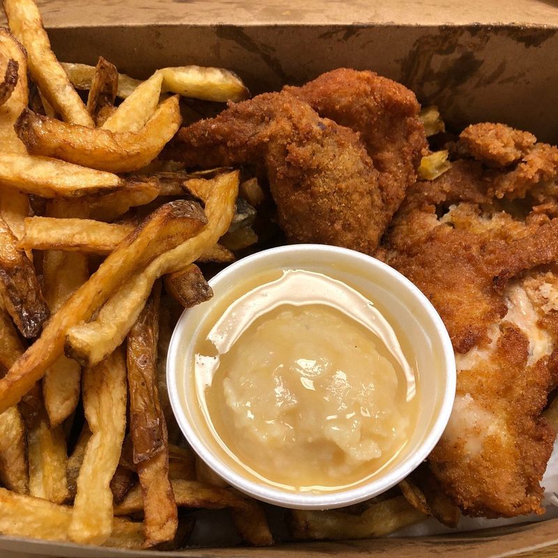 Must-Try Pennsylvania Eateries For Crispy, Juicy Fried Chicken - Decor Hint White House Chicken, Pittsburgh