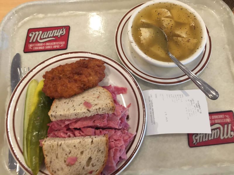 Illinois Hidden Restaurants Everyone Seems To Know About - Decor Hint Manny's Cafeteria and Delicatessen
