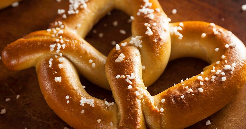 New York Foods Locals Can't Live Without - Decor Hint Soft Pretzel