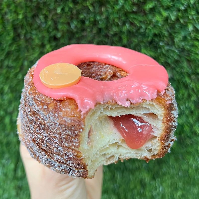 New York City's Most Iconic Foods - And Where Locals Still Get Them - Decor Hint Cronuts