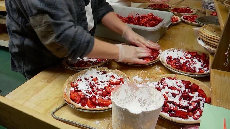 10 West Virginia Hidden Restaurants That Never Advertise Yet Stay Packed Every Night - Decor Hint Jim's Steak & Spaghetti House, Huntington