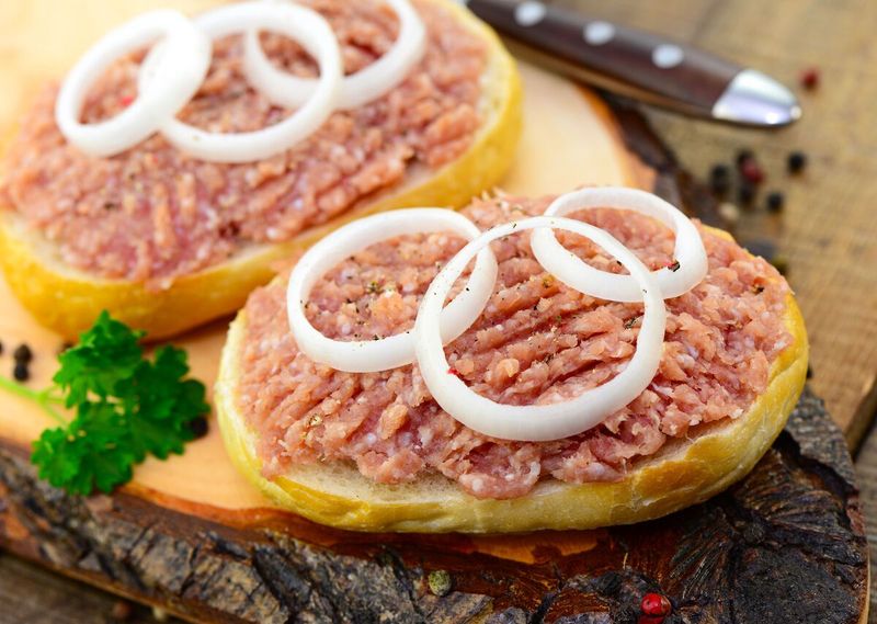 Forgotten Flavors: 12 Wisconsin Sandwiches You Rarely See - Decor Hint Holiday Raw Beef Special