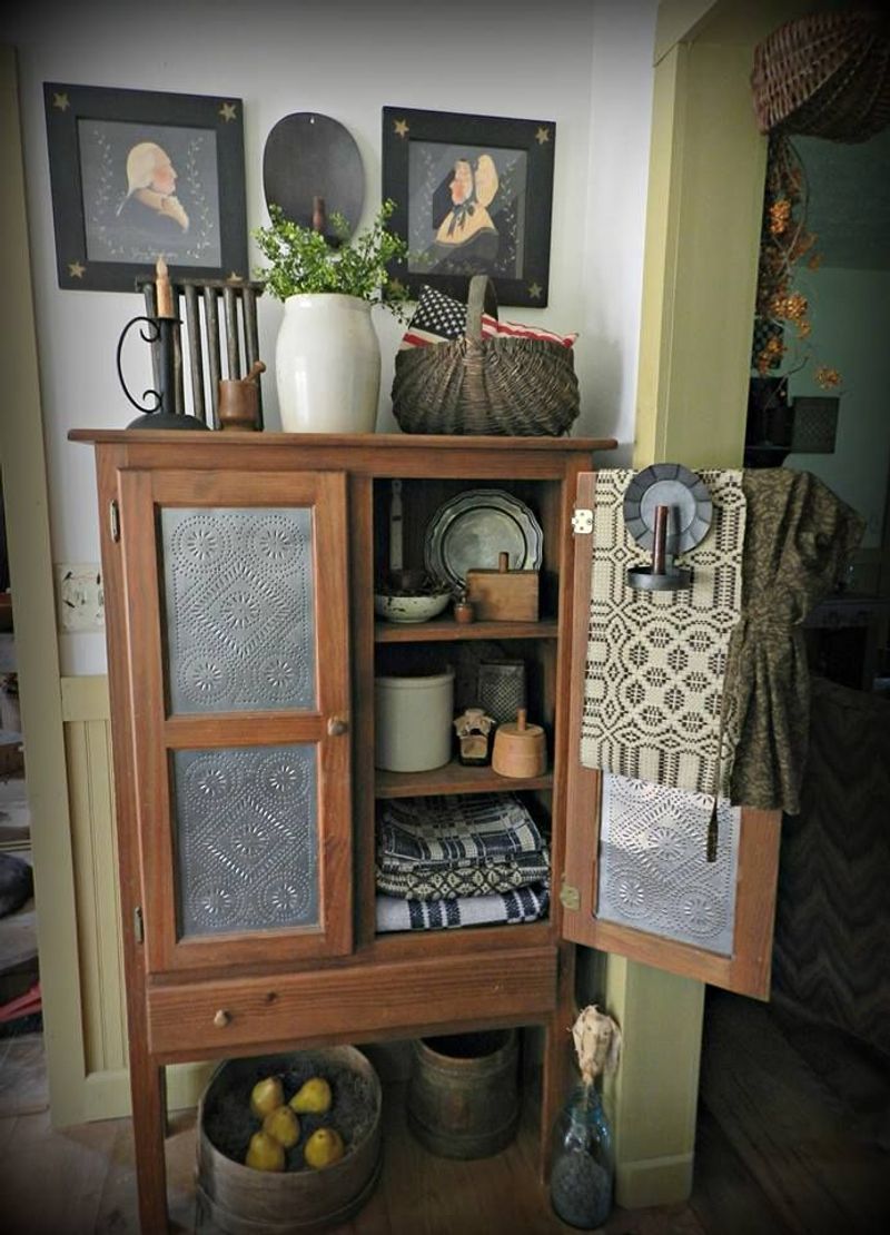 Massachusetts Finds That Are Worth More Than You Think - Decor Hint Vintage Pie Safes