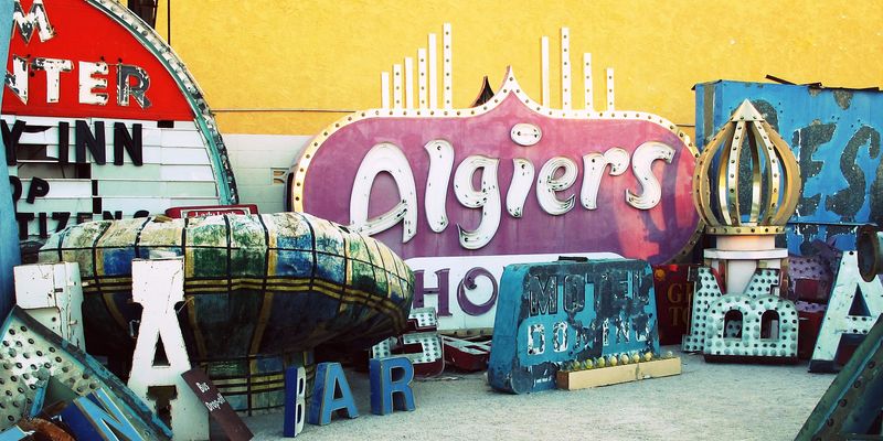 Nevada Collectibles To Watch For Rising Value And Popularity - Decor Hint Retro Neon Casino Signs (Miniature Or Framed)