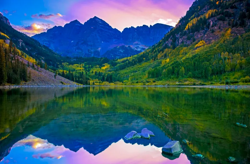 Maroon Bells Four Pass Loop's Changing Seasons