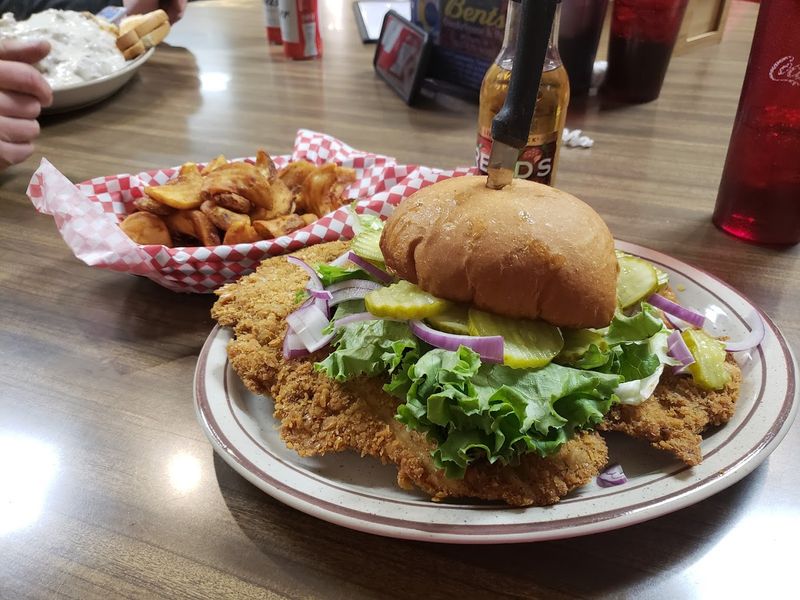 Massachusetts Restaurants Where The Tenderloin Sandwich Steals The Show - Decor Hint Mountain View Tavern