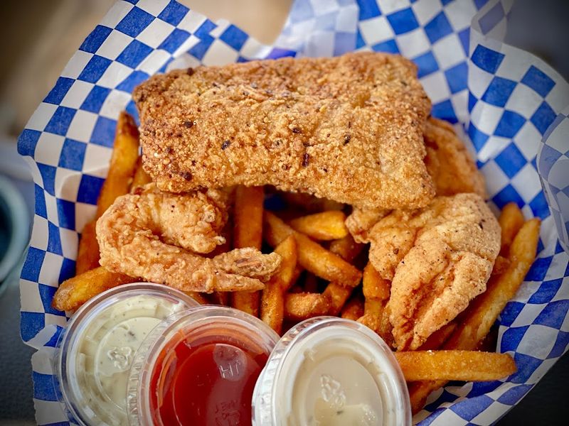 13 Arizona Fish Fries That Bring A Taste Of The Coast To The Desert - Decor Hint Crispy's Fish-N-Chips