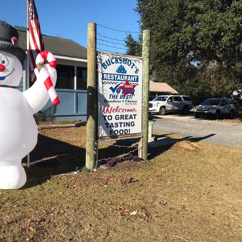 These South Carolina Eateries Are Off The Radar But Full Of Flavor - Decor Hint Buckshot's Restaurant