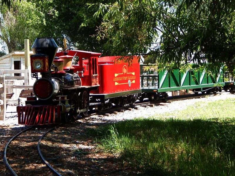 Experience Utah's Autumn Colors On Scenic Rail Trips - Decor Hint Pioneer Village Train Ride, Farmington