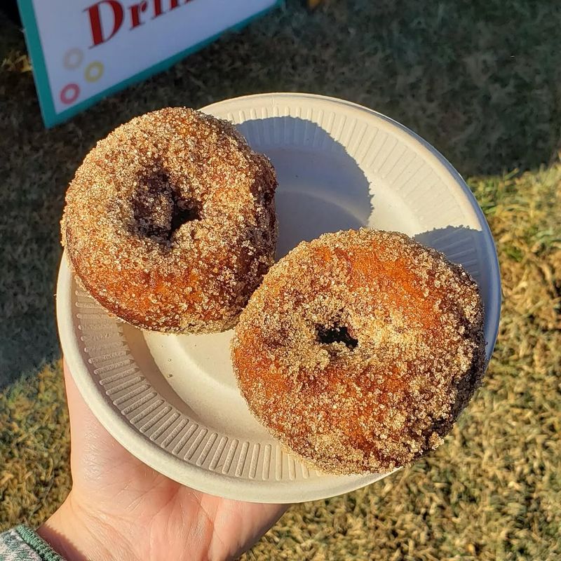 Virginia Bakeries Worth Waking Up Early For - Decor Hint Carpe Donut