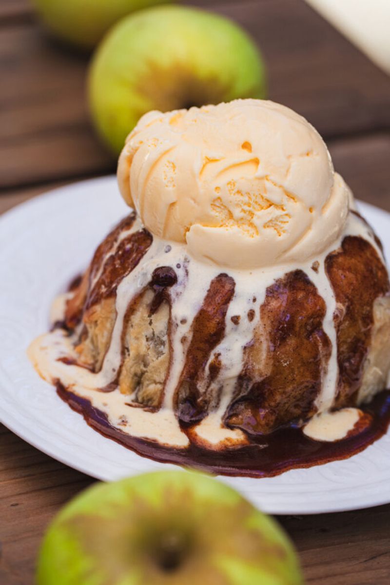 13 Hidden Cider-Donut Spots In California That Smell Like Autumn - Decor Hint Delfino Farms, Apple Hill, Placerville, CA