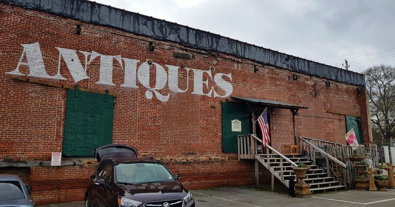 Payne Mill Antique Mall - Macon