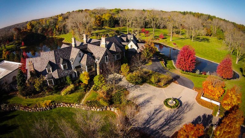 Barrington Hills: Ultra-Exclusive Rural Estates