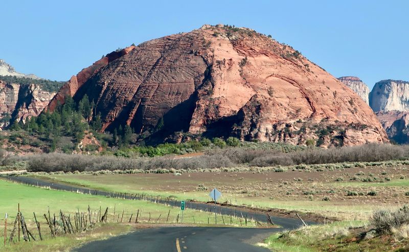 10 Scenic Utah Roads That Lead You Through The West's Most Beautiful National Parks - Decor Hint Kolob Terrace Road
